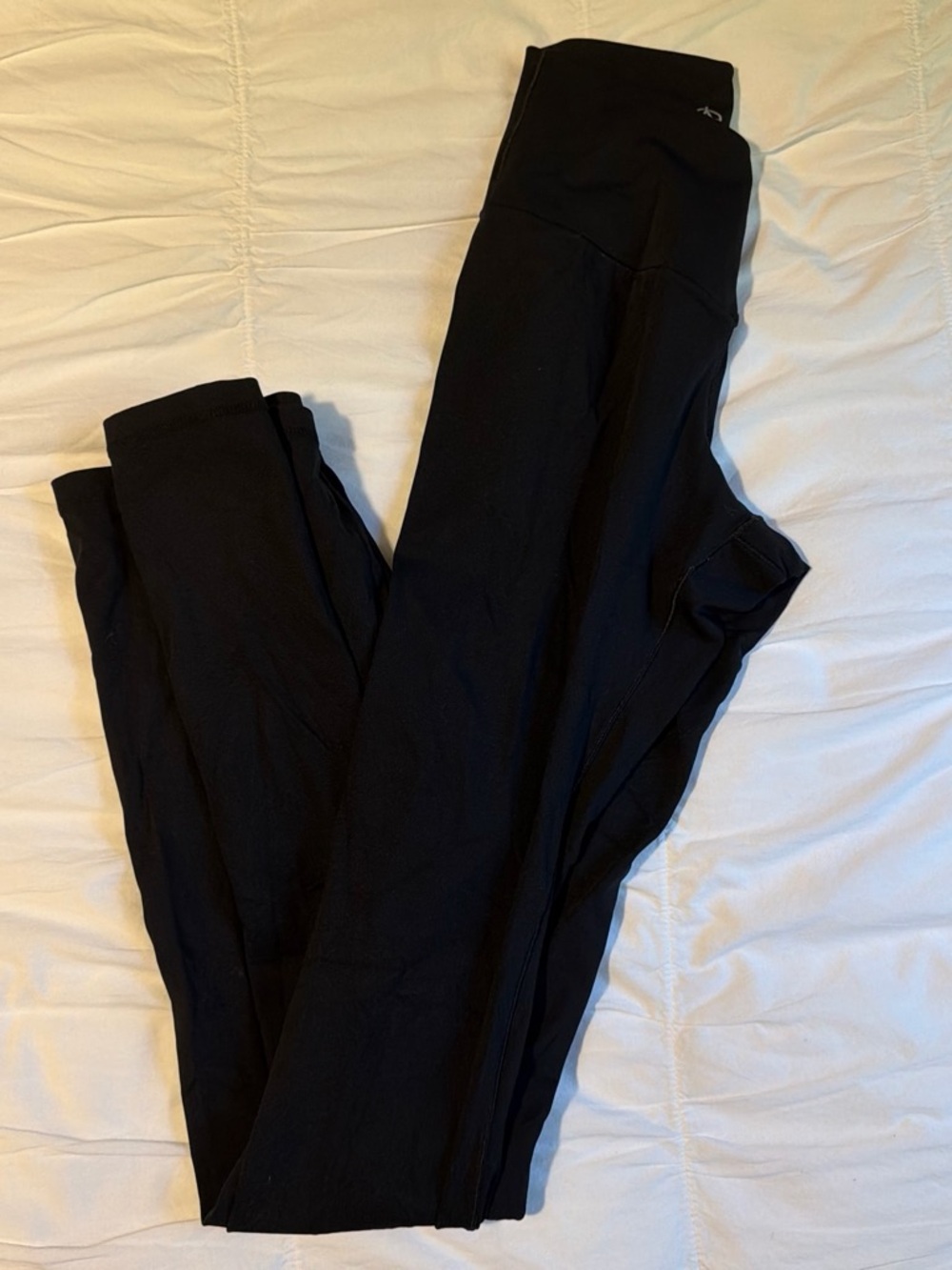 Black V waist athletic flair leggings